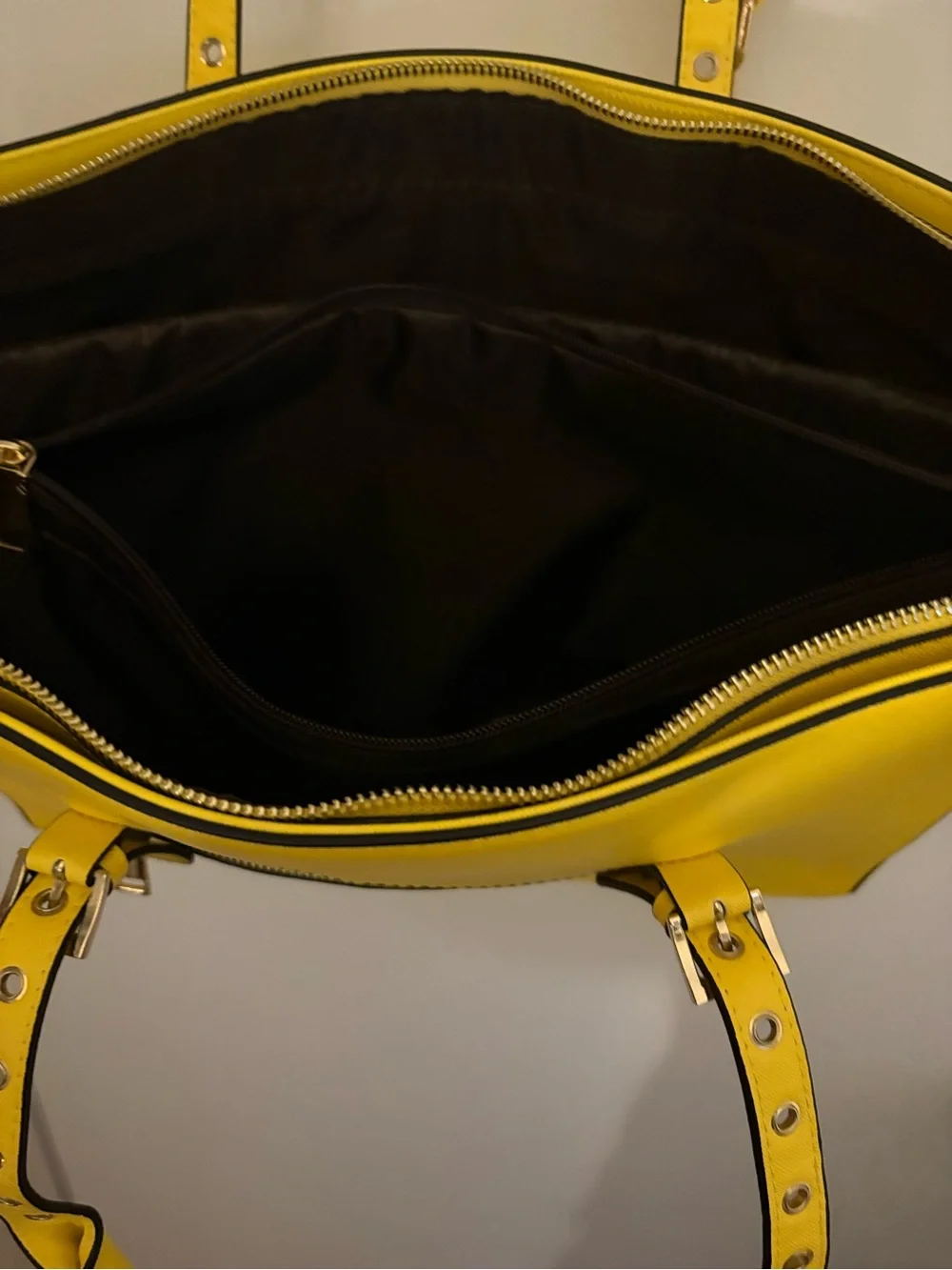 Ease Gave laptop bag